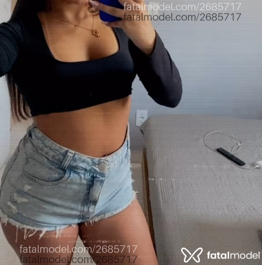 Acompanhante mulher com cabelo castanho de olhos castanhos - Juliana