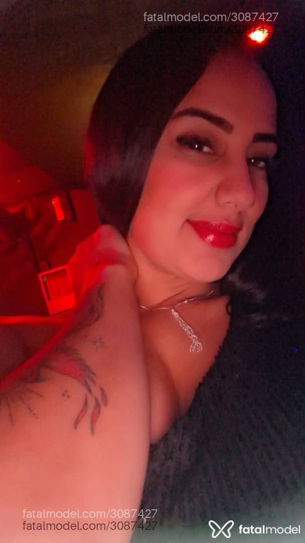 Acompanhante mulher morena (o) de olhos pretos em Biguaçu Acompanhante mulher morena (o) de olhos pretos em Biguaçu - Roxana
