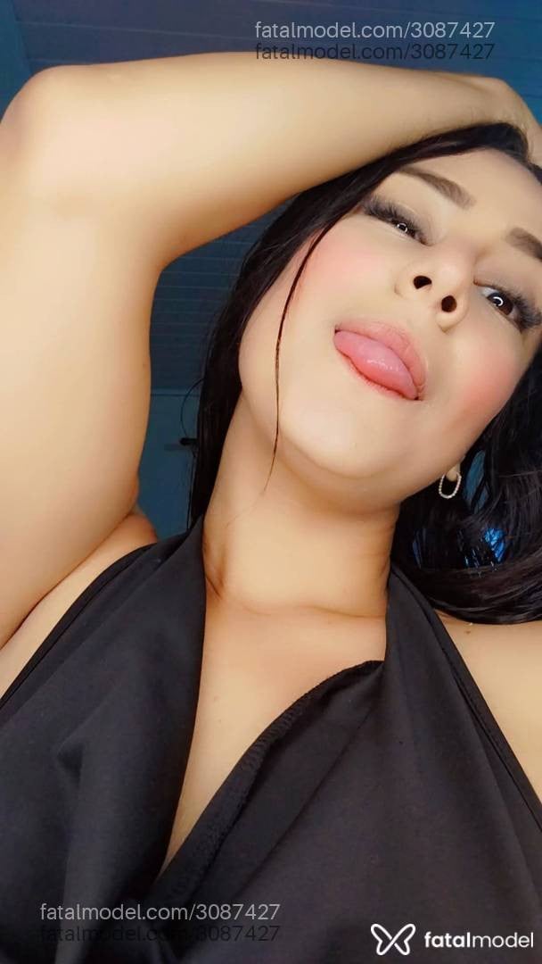 Acompanhante mulher morena (o) de olhos pretos em Biguaçu - Roxana