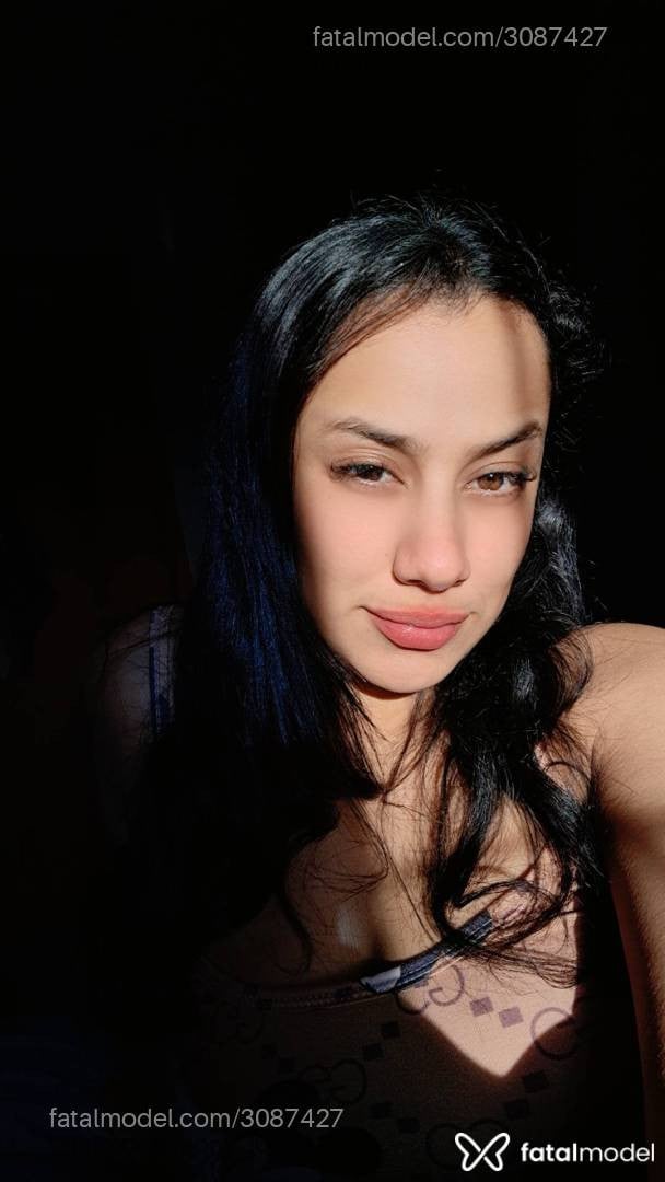 Acompanhante mulher morena (o) de olhos pretos em Biguaçu Acompanhante mulher morena (o) de olhos pretos em Biguaçu - Roxana