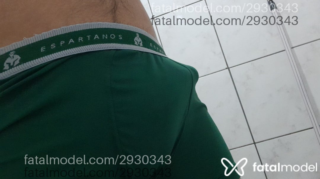 Acompanhante homem morena (o) de olhos pretos - Adriano