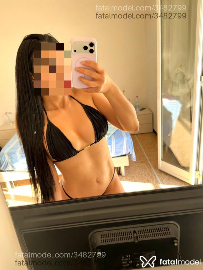Acompanhante mulher morena (o) de olhos pretos - Sabrina Japonesa