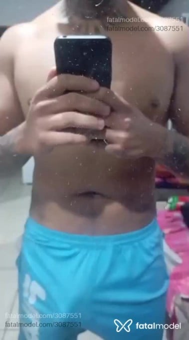 Acompanhante homem morena (o) de olhos mel - Yuri Machado