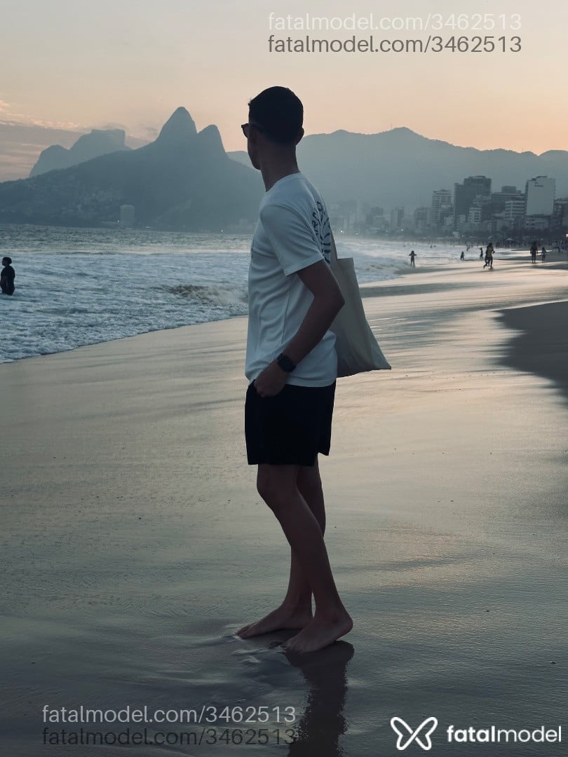 Acompanhante homem morena (o) de olhos mel - Gauriocaa