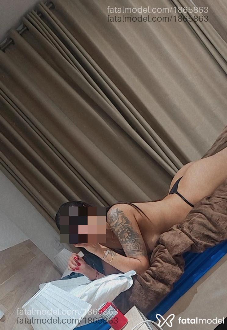 Acompanhante mulher morena (o) de olhos pretos - Maitê