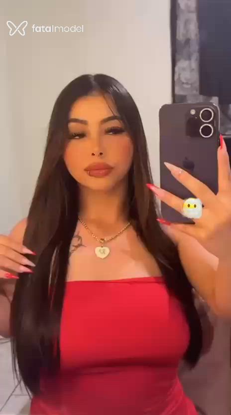 Acompanhante mulher com cabelo castanho de olhos castanhos - Ketlin