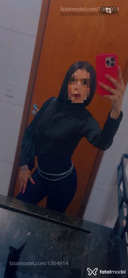 Acompanhante mulher morena (o) de olhos castanhos - Gabi