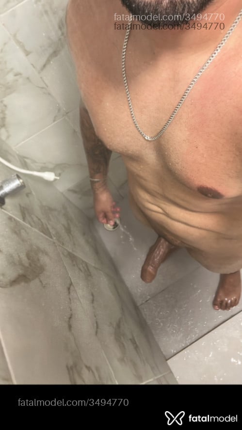 Acompanhante homem com cabelo castanho de olhos castanhos - Igorribas