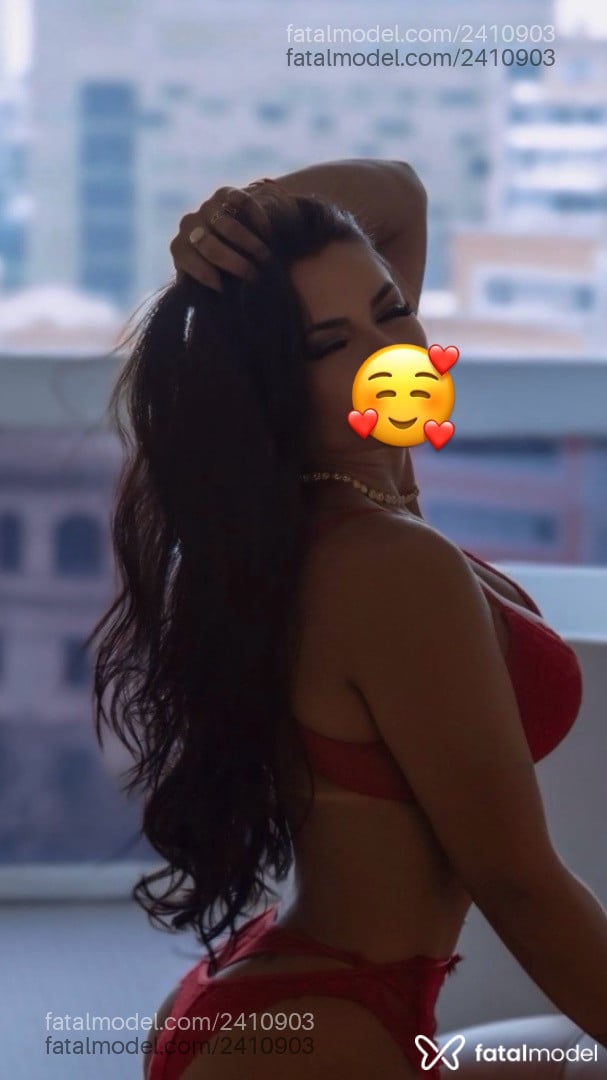 Acompanhante mulher morena (o) de olhos castanhos - Melinda Lopes
