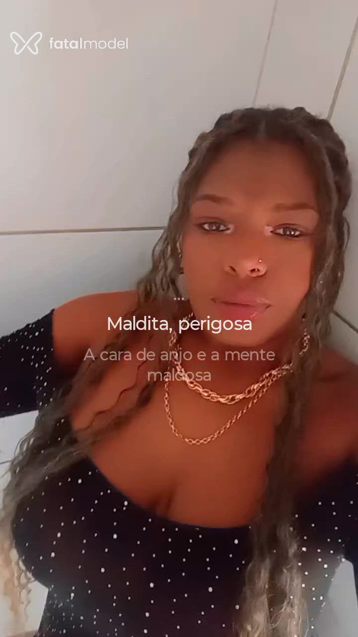 Acompanhante mulher morena (o) de olhos pretos - Bombonzinha