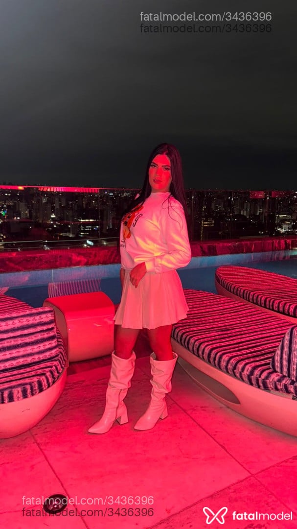Acompanhante mulher morena (o) de olhos castanhos - Lara Mendes