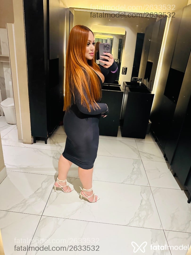 Acompanhante mulher ruiva (o) de olhos castanhos - Sofia Schutz