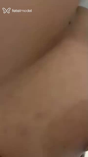 Acompanhante mulher morena (o) de olhos verdes - Sabrina