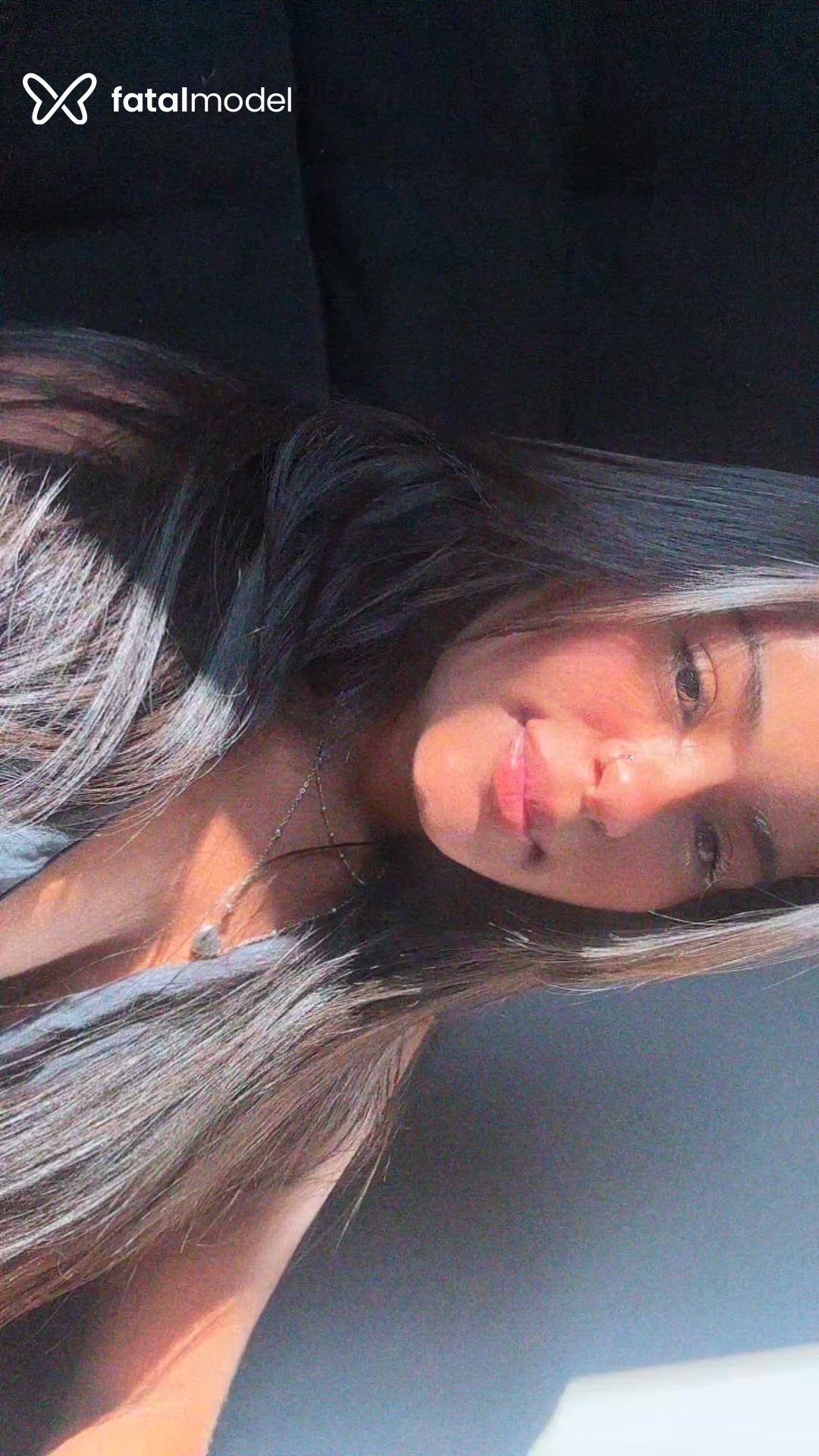Acompanhante mulher com cabelo castanho de olhos castanhos - Hadassah Oliver
