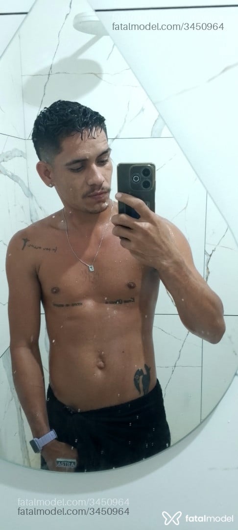 Acompanhante homem morena (o) de olhos castanhos - Wprostitudo