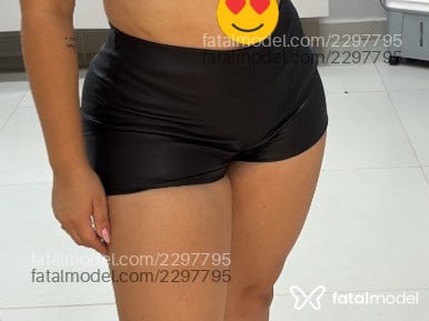 Acompanhante mulher com cabelo castanho de olhos pretos - Emilly