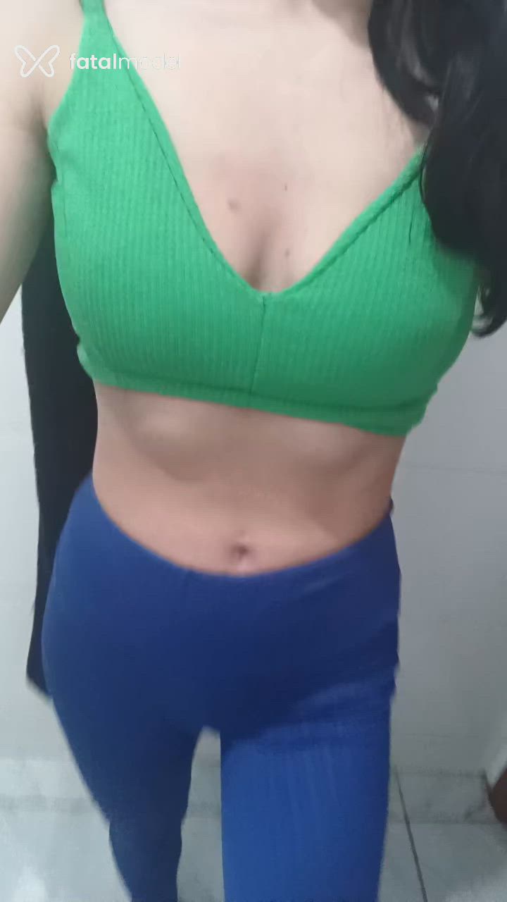 Acompanhante mulher com cabelo castanho de olhos castanhos - Tayla