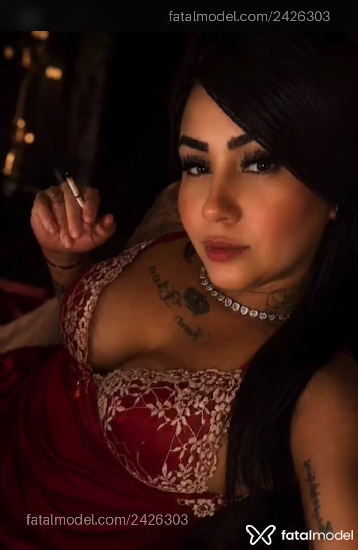 Acompanhante mulher morena (o) de olhos mel - Larissa Barros