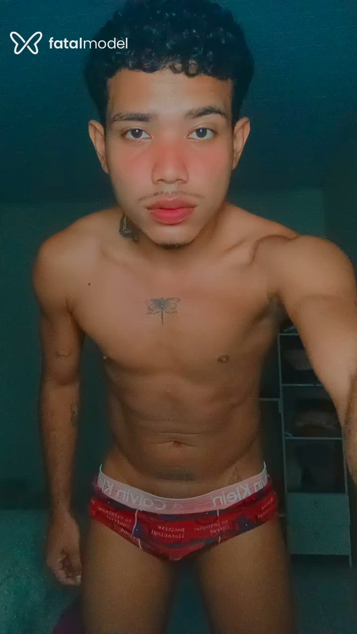 Acompanhante homem com cabelo castanho de olhos castanhos - Lukas