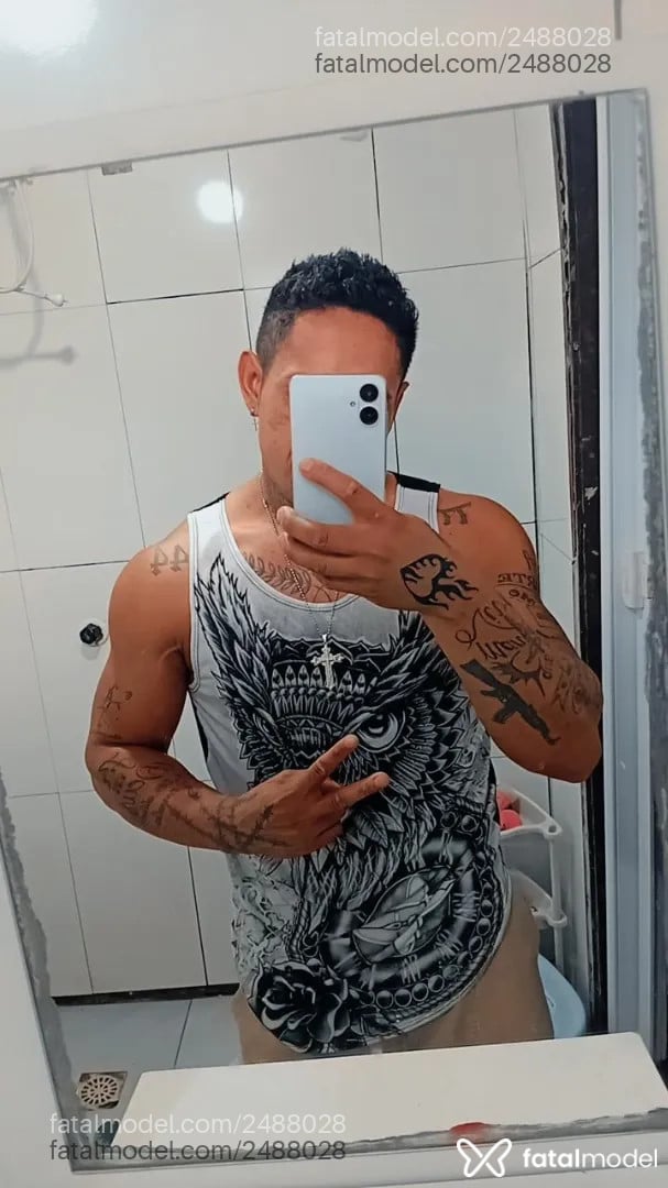 Acompanhante homem morena (o) de olhos pretos - Maicão