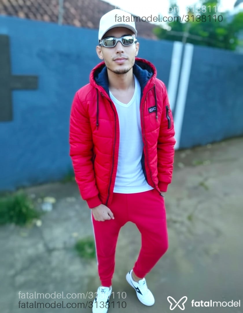 Acompanhante homem morena (o) de olhos castanhos - Breno Lima
