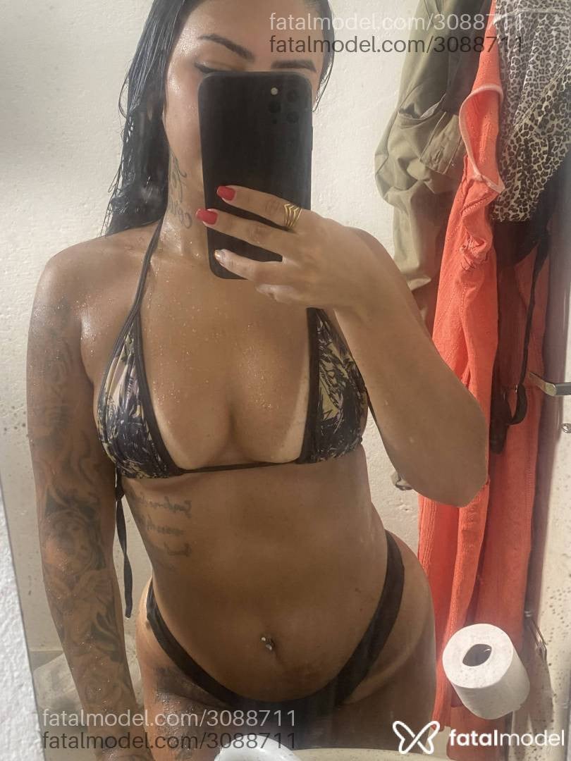 Acompanhante mulher morena (o) de olhos castanhos em Joinville - Maya Monteiro