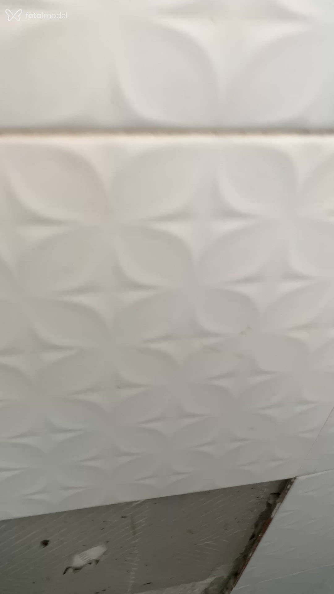 Acompanhante homem com cabelo castanho de olhos castanhos - Nunes