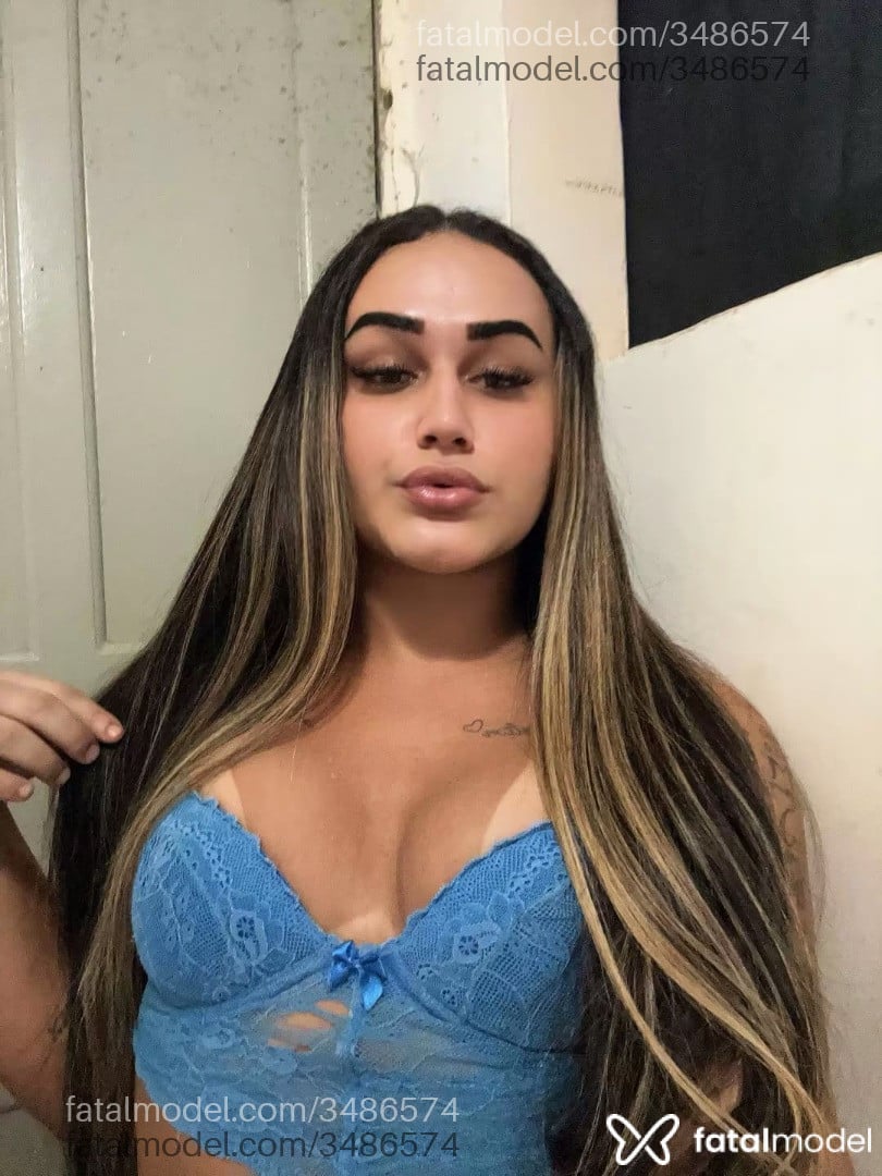 Acompanhante mulher trans loira (o) de olhos verdes - Andressa