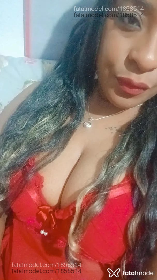Acompanhante mulher morena (o) de olhos castanhos - Paola morena