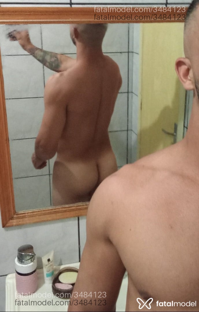 Acompanhante homem morena (o) de olhos castanhos - Cristiano