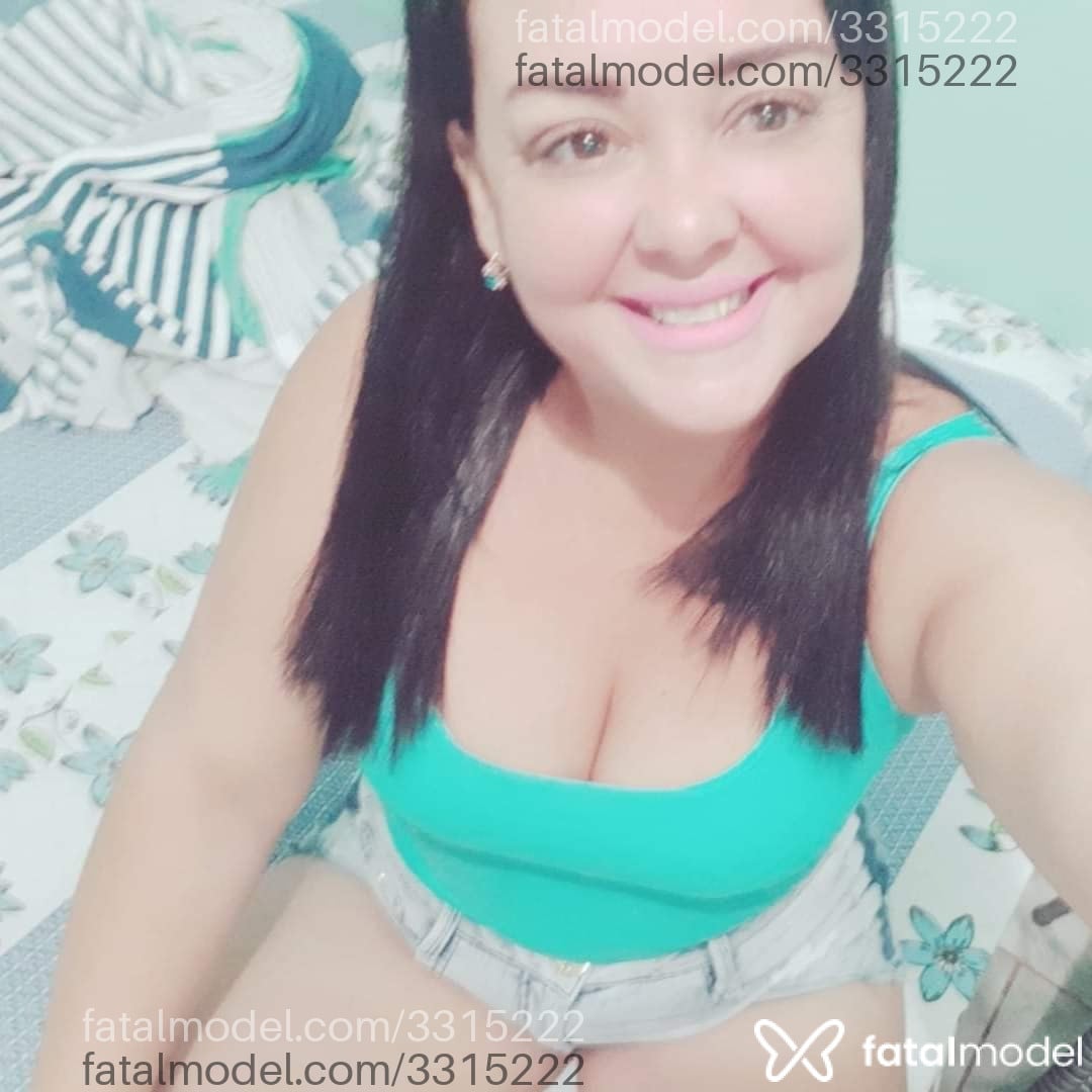 Acompanhante mulher morena (o) de olhos mel - Morena