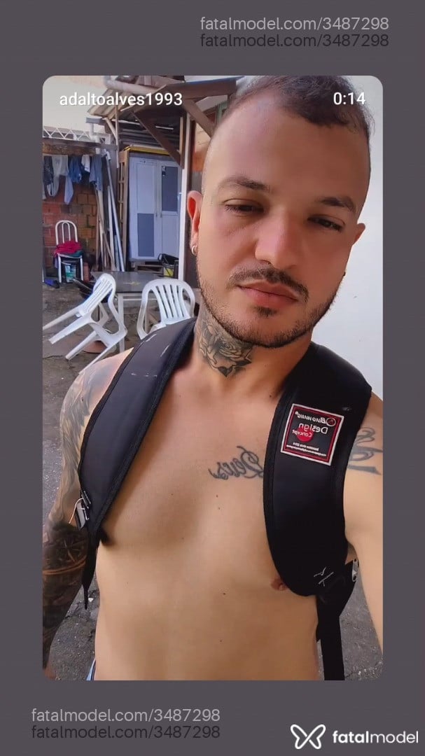 Acompanhante homem com cabelo castanho de olhos castanhos - Enzo Alves