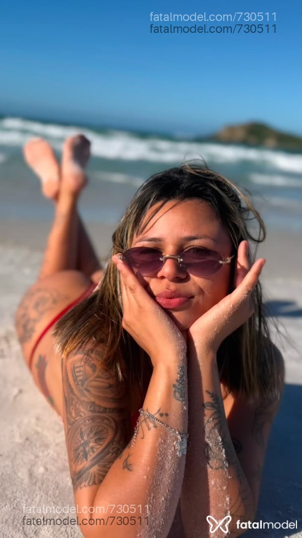 Acompanhante mulher loira (o) de olhos mel - Babi Mendes