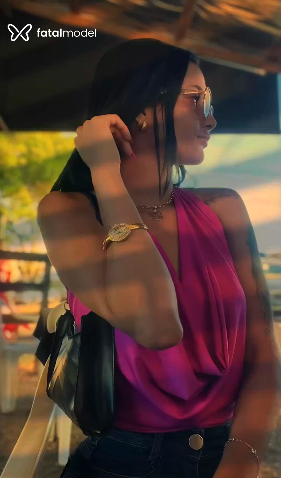 Acompanhante mulher morena (o) de olhos castanhos - Melissa Mello