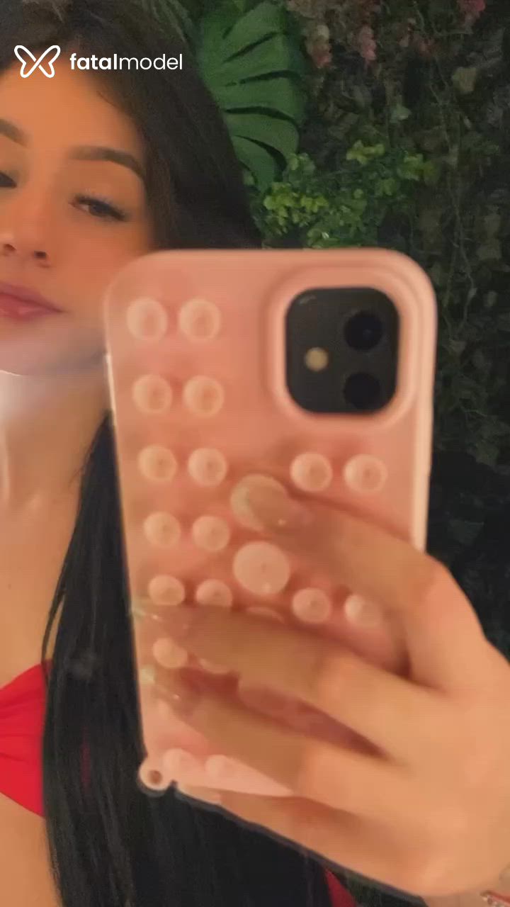 Acompanhante mulher morena (o) de olhos mel - Alanis Acompanhante mulher morena (o) de olhos mel - Alanis