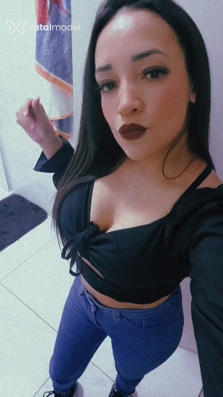 Acompanhante mulher morena (o) de olhos castanhos - Carol