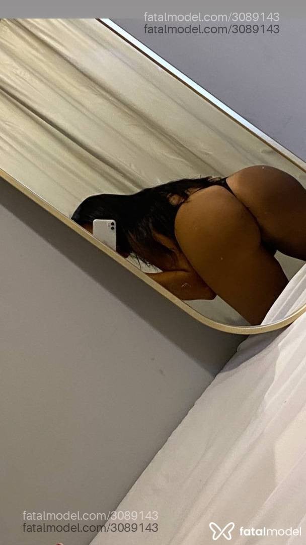 Acompanhante mulher morena (o) de olhos pretos em Florianópolis - Amandinha