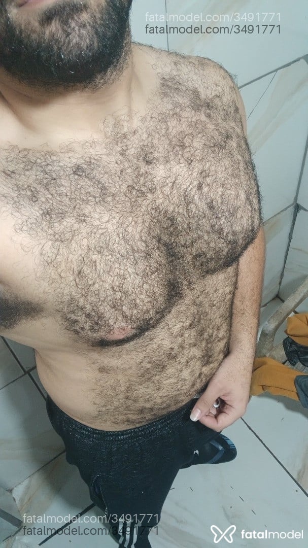 Acompanhante homem morena (o) de olhos castanhos - Lucas