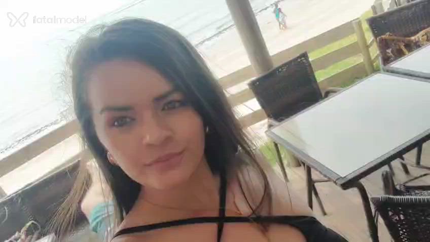 Acompanhante mulher loira (o) de olhos azuis - YSA MODELLO