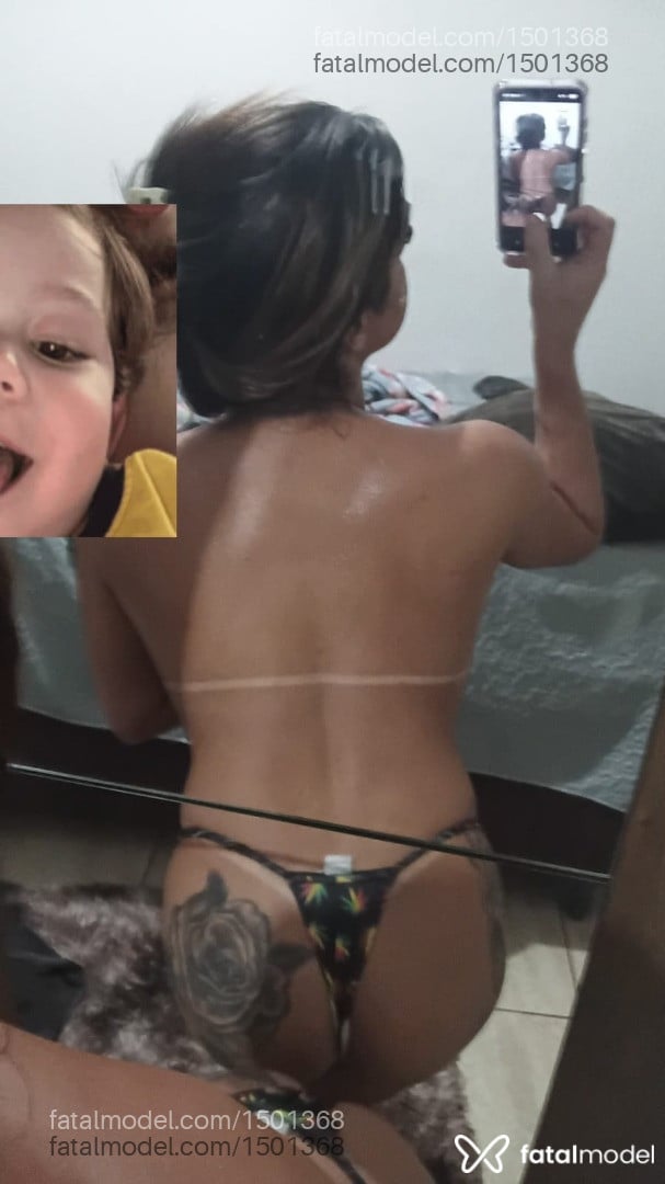 Acompanhante travesti loira (o) de olhos castanhos - Lauane
