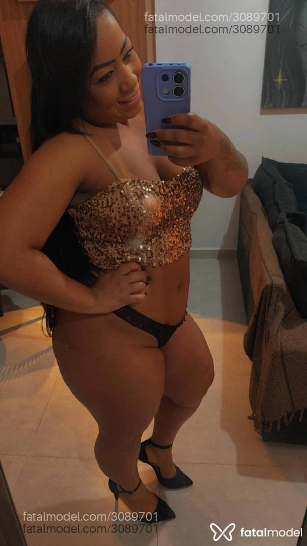 Acompanhante mulher morena (o) de olhos pretos - Luana Morena Quent