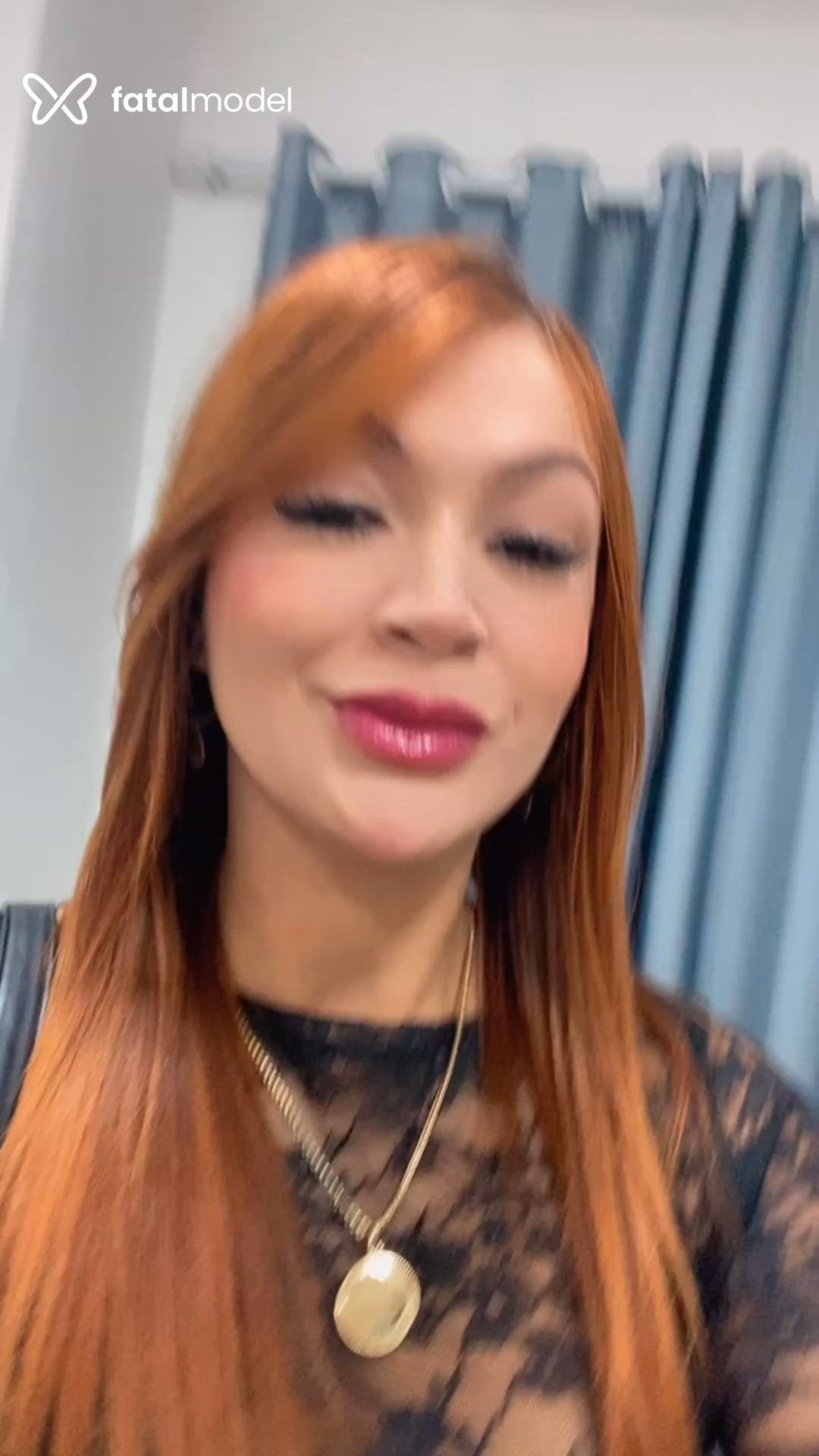 Acompanhante mulher ruiva (o) de olhos castanhos - Bianca Torres
