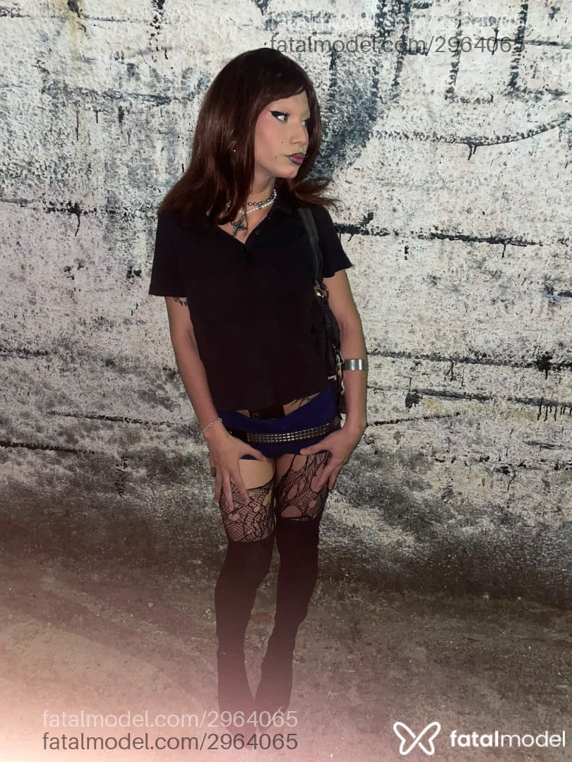 Acompanhante mulher trans morena (o) de olhos castanhos - Vick