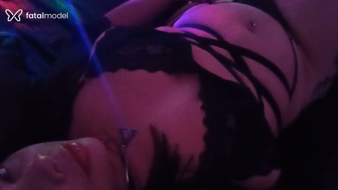 Acompanhante mulher morena (o) de olhos castanhos - Morganah muniz