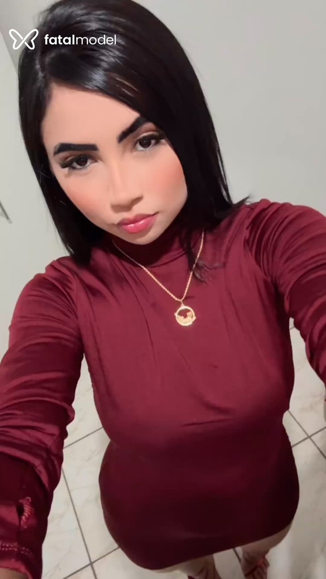 Acompanhante mulher com cabelo castanho de olhos castanhos - Melinda Acompanhante mulher com cabelo castanho de olhos castanhos - Melinda