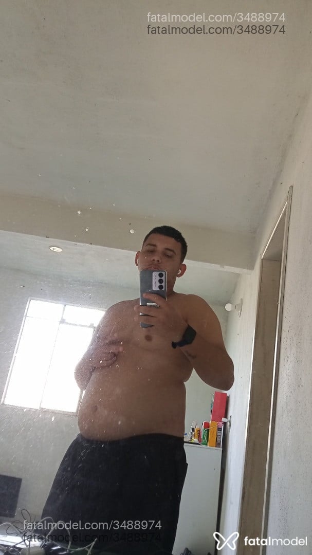 Acompanhante homem morena (o) de olhos castanhos - Fellipe