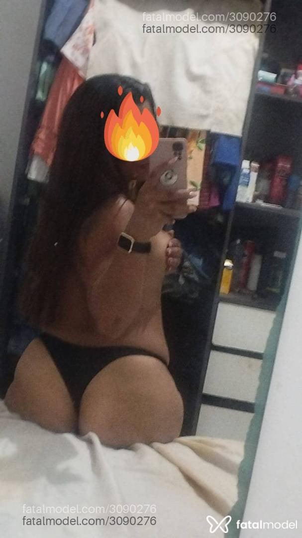 Acompanhante mulher com cabelo castanho de olhos castanhos - Lara Alves