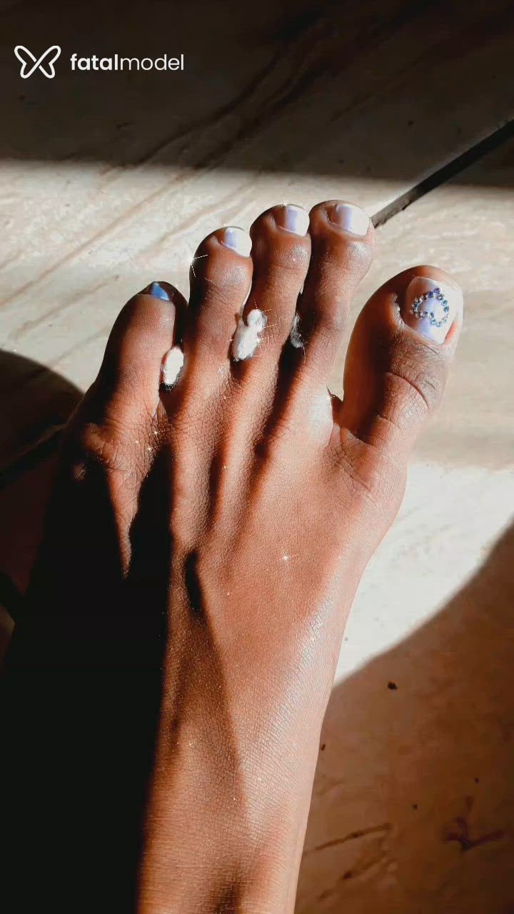 Acompanhante mulher trans morena (o) de olhos mel - Anitta Acompanhante mulher trans morena (o) de olhos mel - Anitta