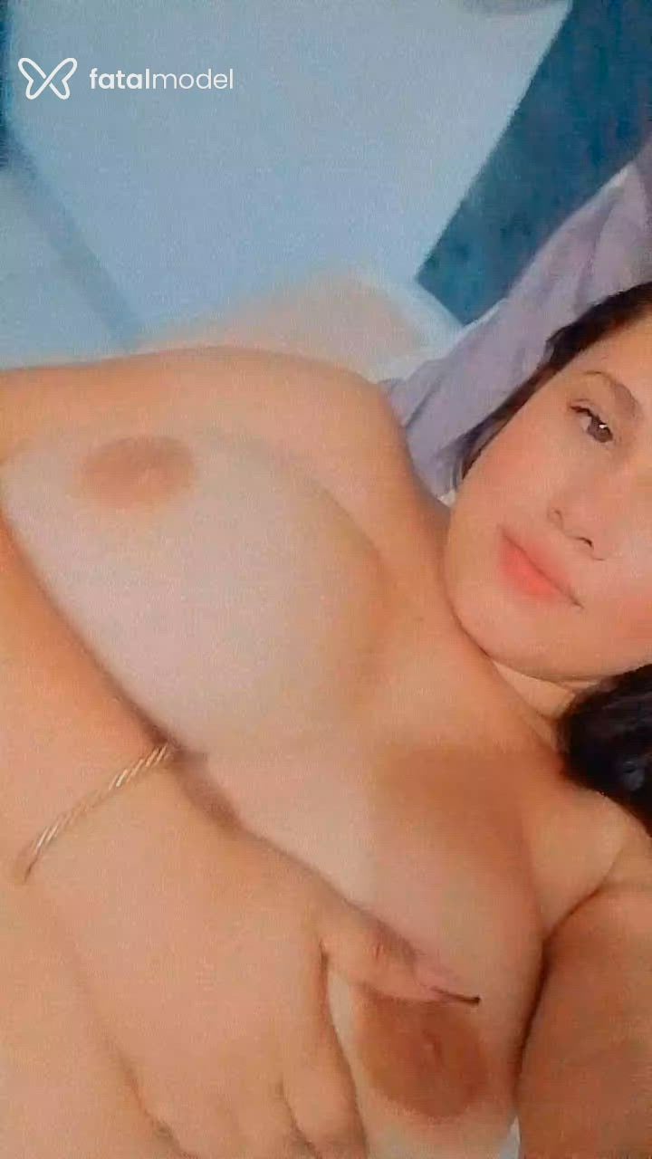 Acompanhante mulher com cabelo castanho de olhos mel - Aninha