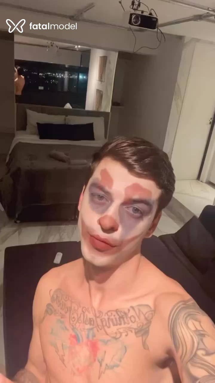 Acompanhante homem com cabelo castanho de olhos castanhos - Andreas Júnior